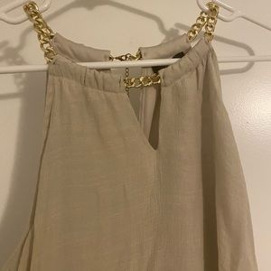 Woman’s dress size M